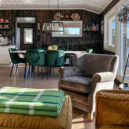 Beautiful In With Jacuzzi Holiday home *